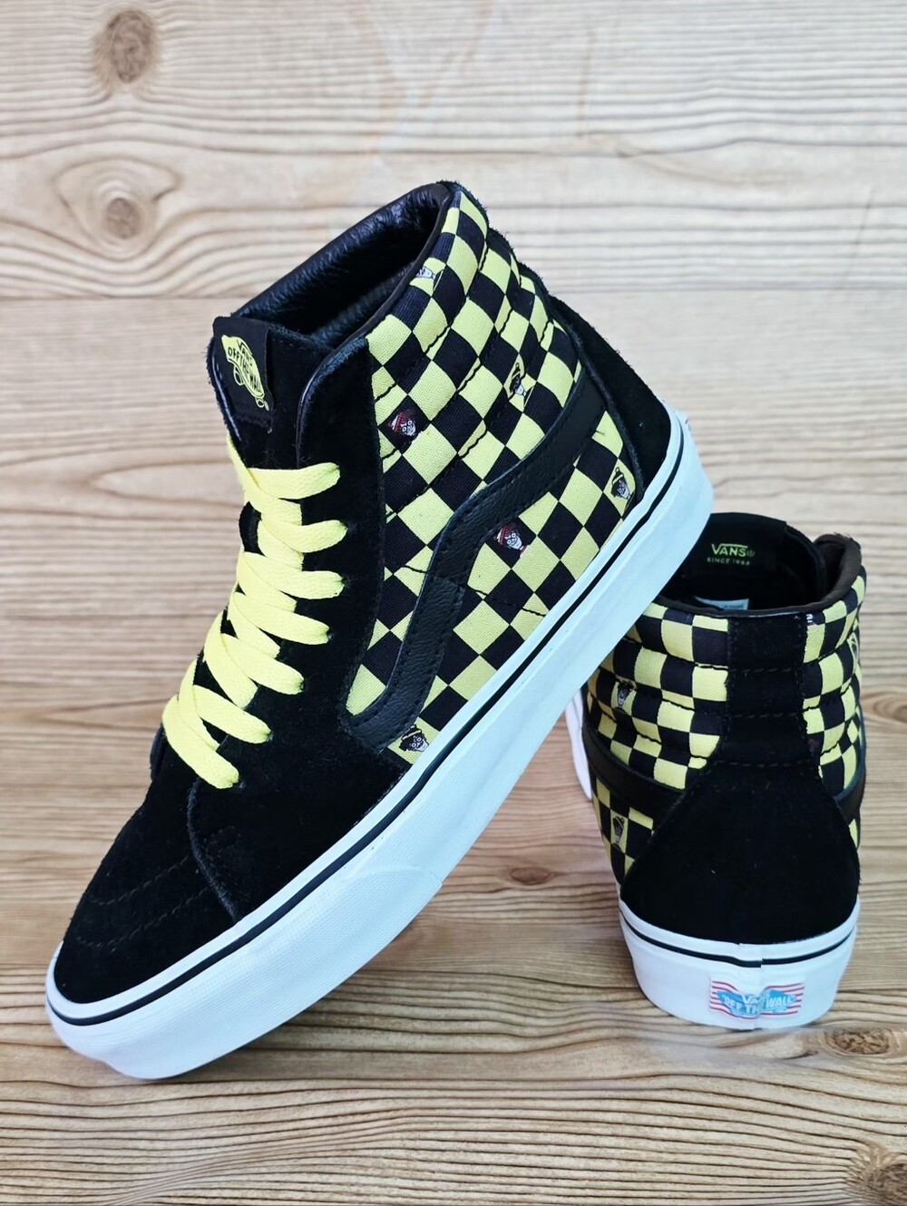 VANS x Where's Waldo? Sk8-Hi Shoes